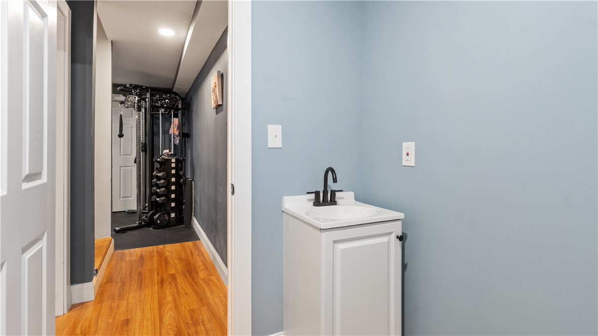 488 Long Street Warwick, RI 02886 - Photo 36 of 43