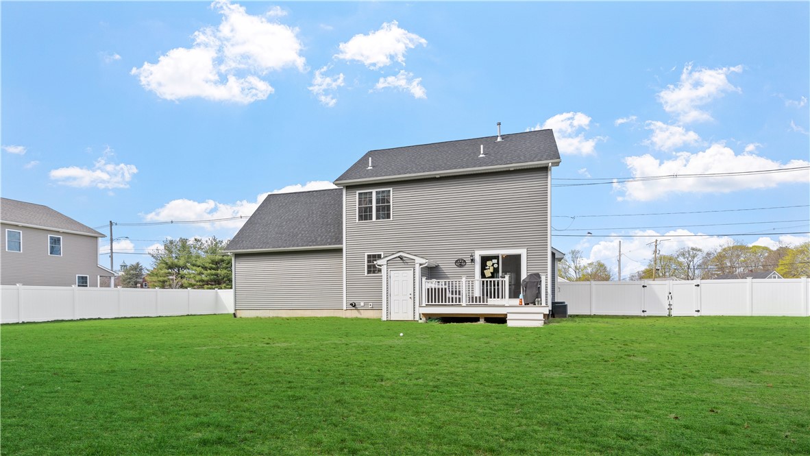 488 Long Street Warwick, RI 02886 - Photo 38 of 43