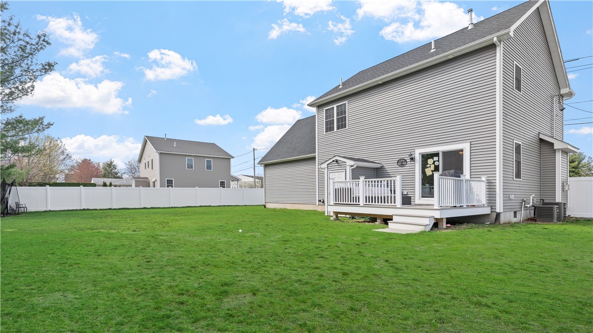 488 Long Street Warwick, RI 02886 - Photo 39 of 43