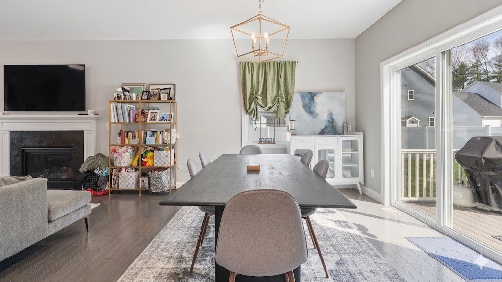 488 Long Street Warwick, RI 02886 - Photo 7 of 43