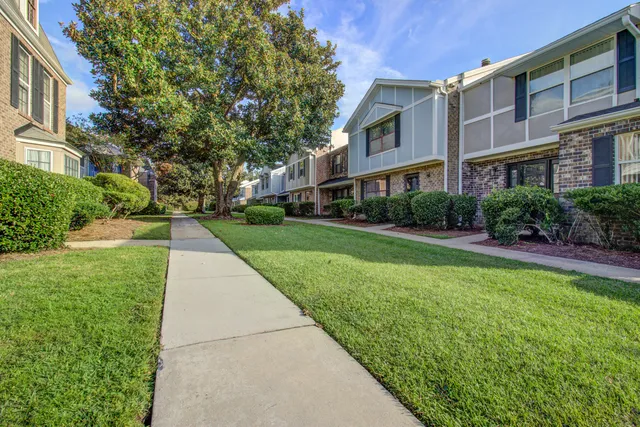 $320,000 | 2932 Cathedral Lane, Charleston, SC 29414