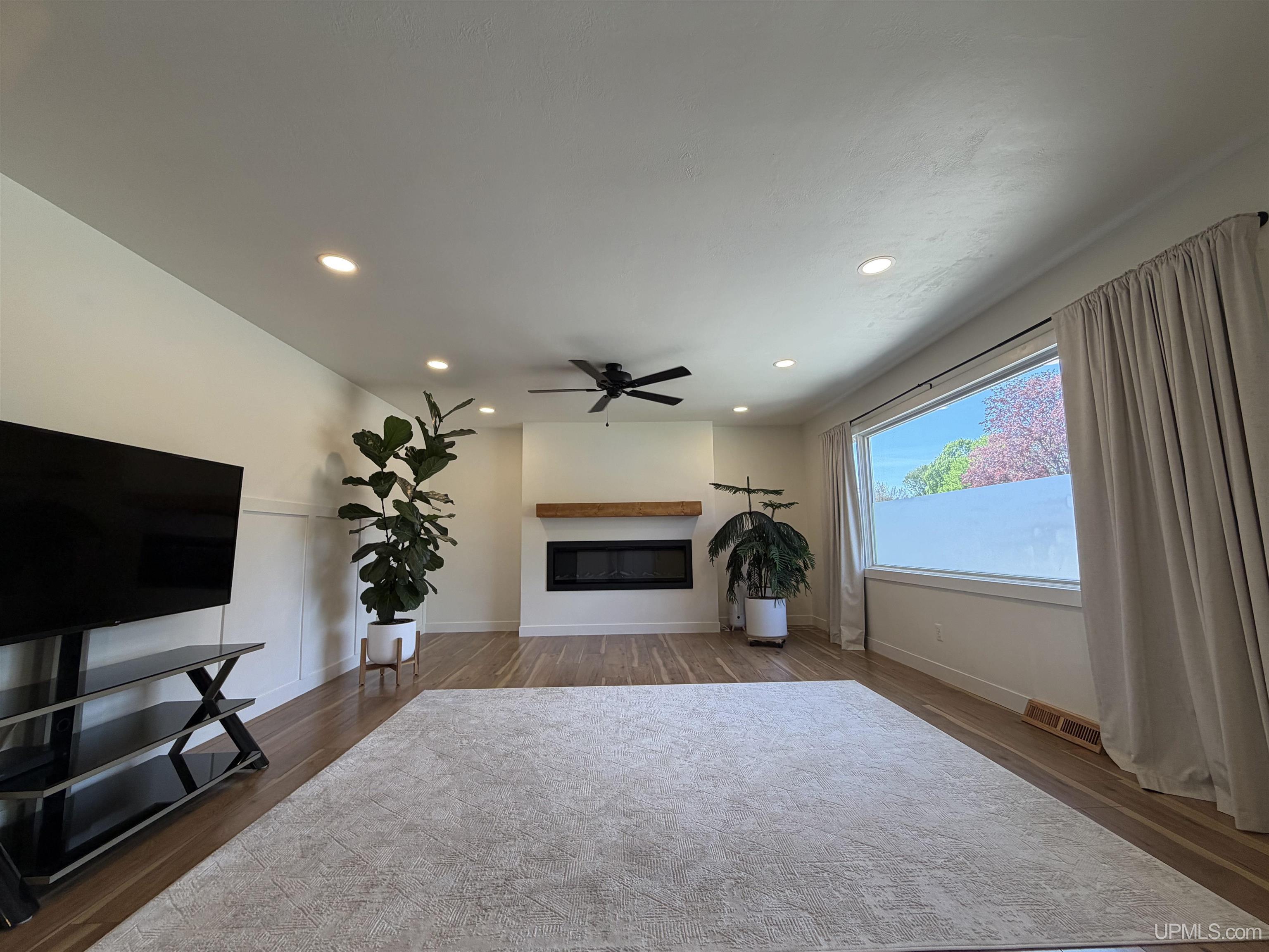 1316 Cleveland Street Niagara, WI 54151 - Photo 2 of 23