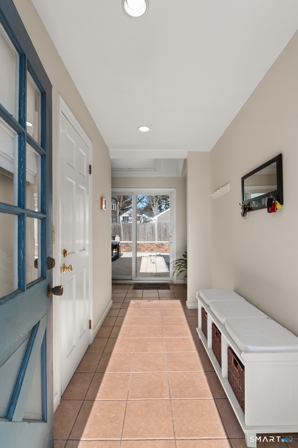 49 Minivale Road Stamford, CT 06907 - Photo 11 of 30 Ceramic floor. Leads in from garage. Sliders lead to rear patio.