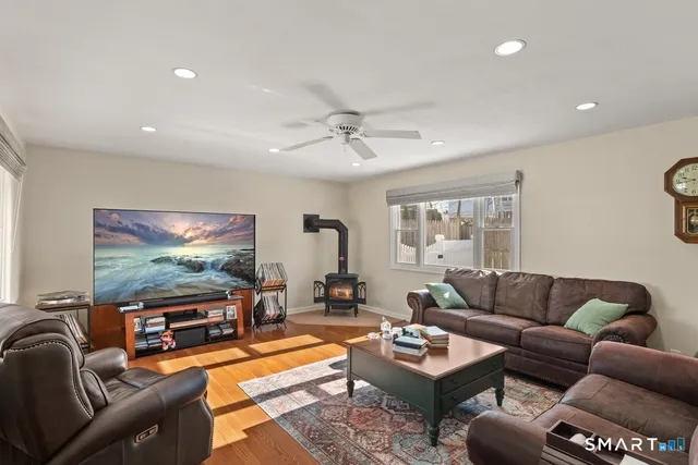 $875,000 | 49 Minivale Road, Stamford, CT 06907