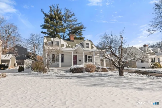 $875,000 | 49 Minivale Road, Stamford, CT 06907