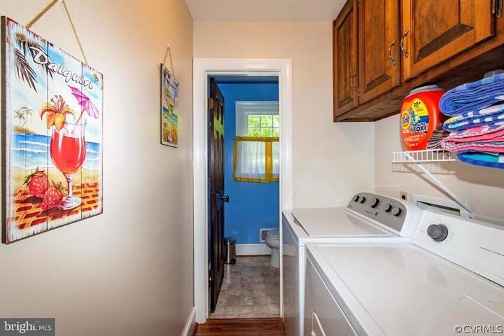 2400 Butler Road Beaverdam, VA 23015 - Photo 19 of 46 a utility room with dryer and washer