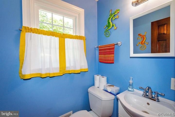 2400 Butler Road Beaverdam, VA 23015 - Photo 20 of 46 a bathroom with a sink and a mirror