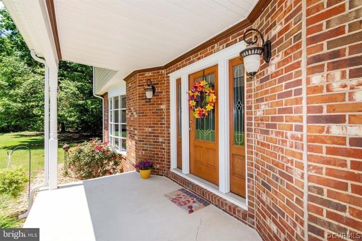 2400 Butler Road Beaverdam, VA 23015 - Photo 43 of 46 a front view of a house with garden