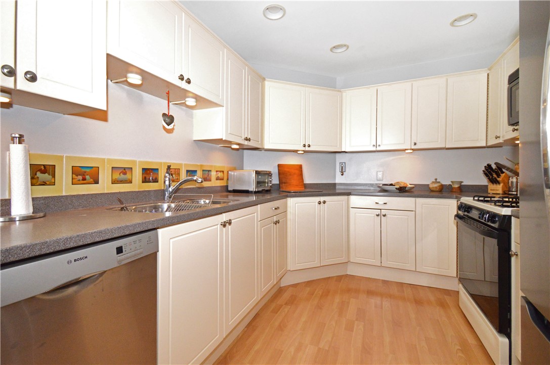 39 Bagy Wrinkle Cove, Unit 39 Warren, RI 02885 - Photo 6 of 38