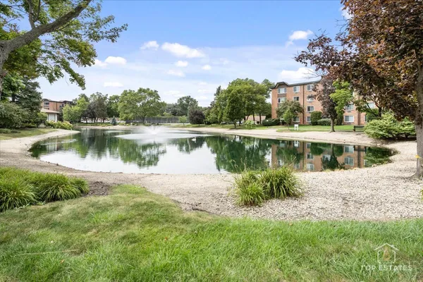 $249,888 | 1107 South Old Wilke Road, Unit 208, Rolling Meadows, IL 60005
