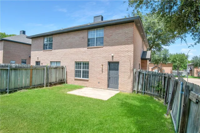 $1,495 | 2516 Ashford W Drive, Unit REFRESHED, College Station, TX 77840