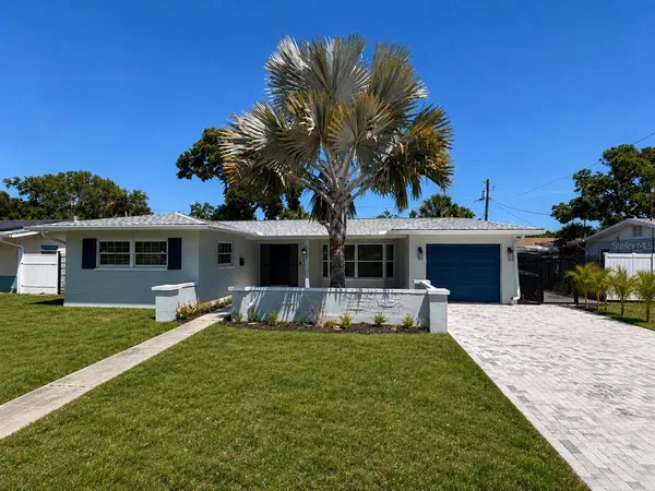 $4,795 | 5813 26th Avenue North, St. Petersburg, FL 33710