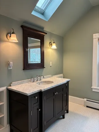 $4,800 | 21 A Linden Avenue, Unit 21A, Somerville, MA 02143