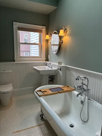 $4,800 | 21 A Linden Avenue, Unit 21A, Somerville, MA 02143