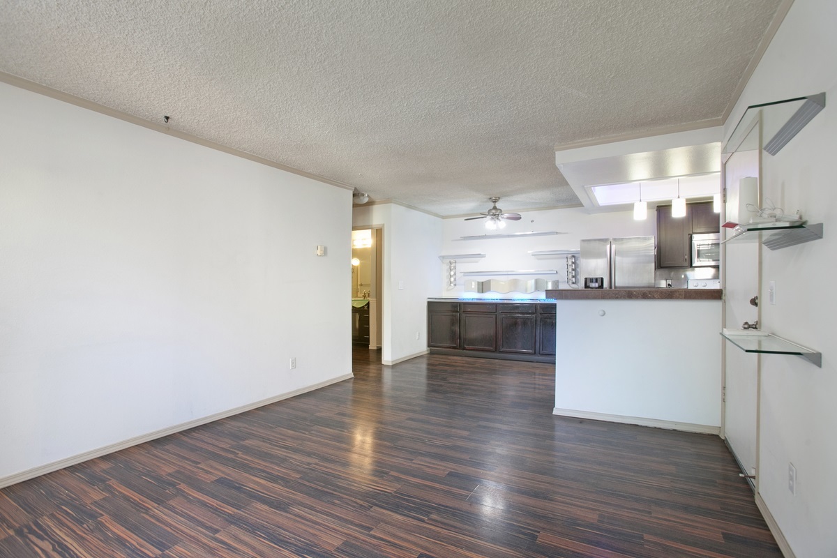 6006 Rancho Mission Road, Unit 276 San Diego, CA 92108 - Photo 5 of 14