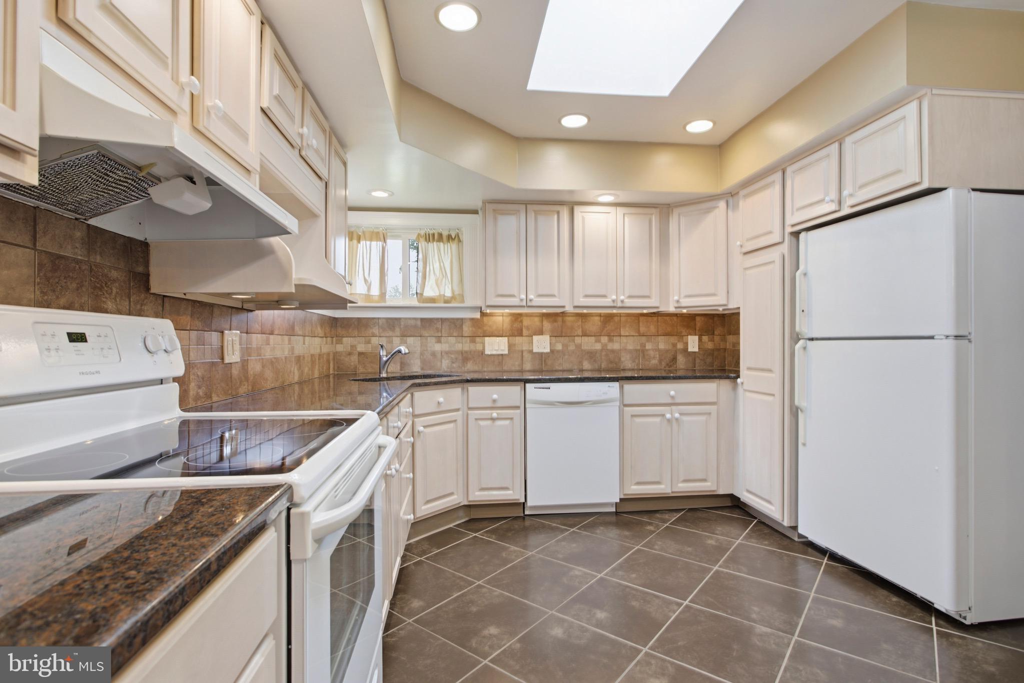 408 Foster Drive Springfield, PA 19064 - Photo 14 of 34 Gallery Image 14