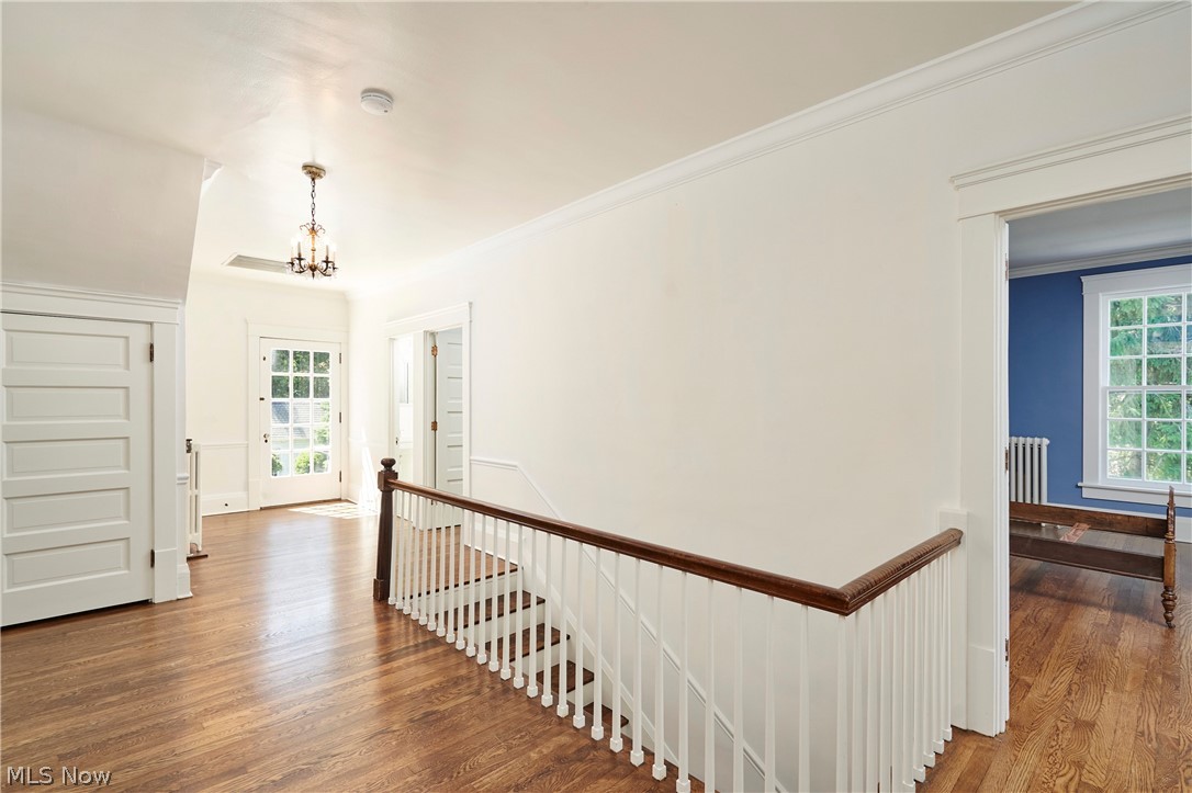874 Merriman Road Akron, OH 44303 - Photo 31 of 50 2nd floor hallway