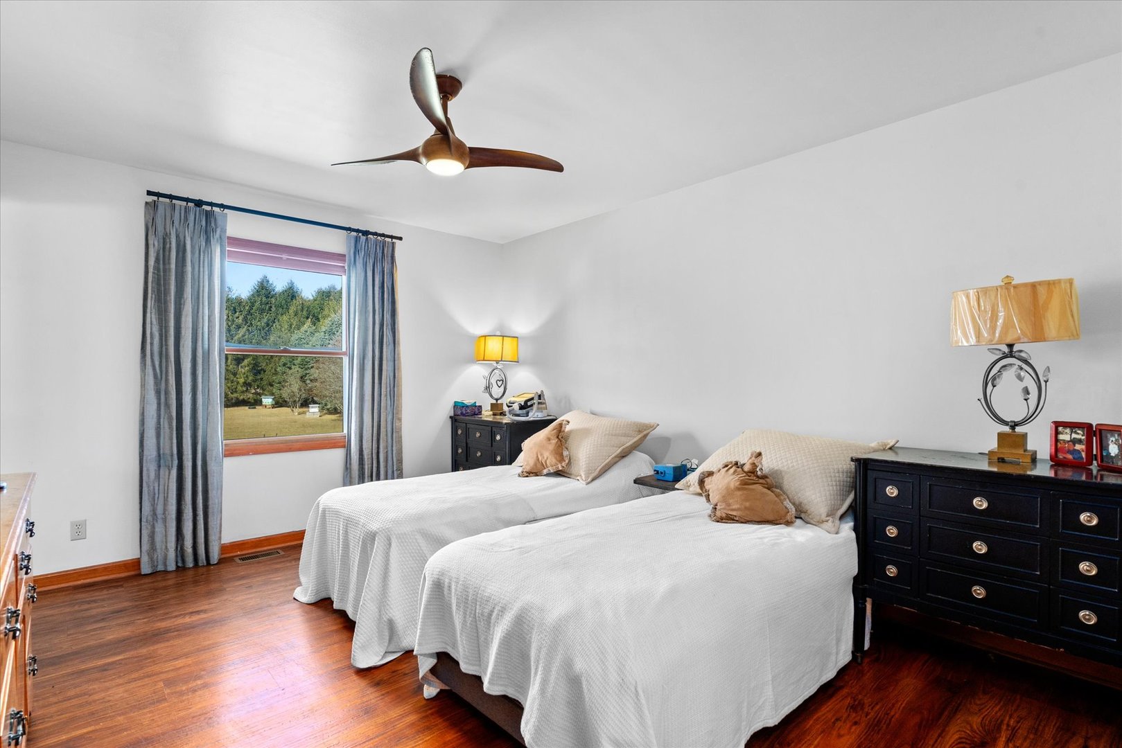 4461 Highway 23 Leland, IL 60531 - Photo 11 of 28 a bedroom with a bed and a window