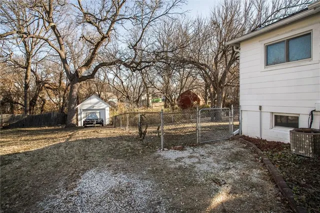 $170,000 | 1416 West College Street, Independence, MO 64050