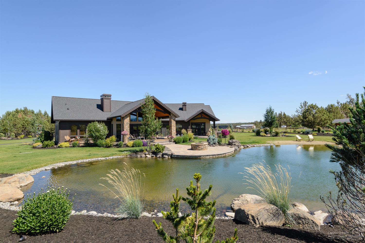 64470 Research Road Bend, OR 97703 - Photo 24 of 25 Incredible location, views and space! P