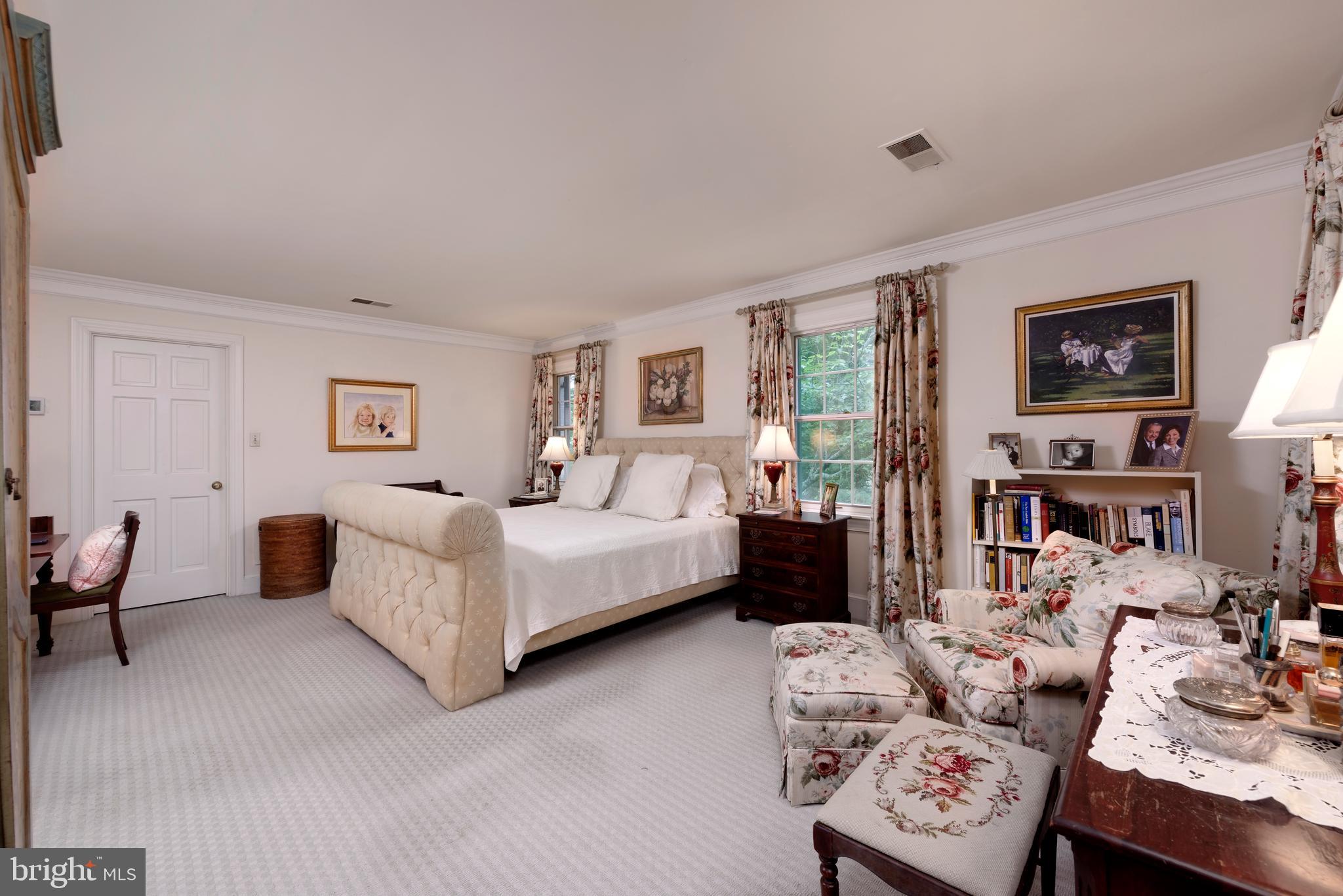 23358 Dover Road Middleburg, VA 20117 - Photo 20 of 41 Primary bedroom suite with sitting area