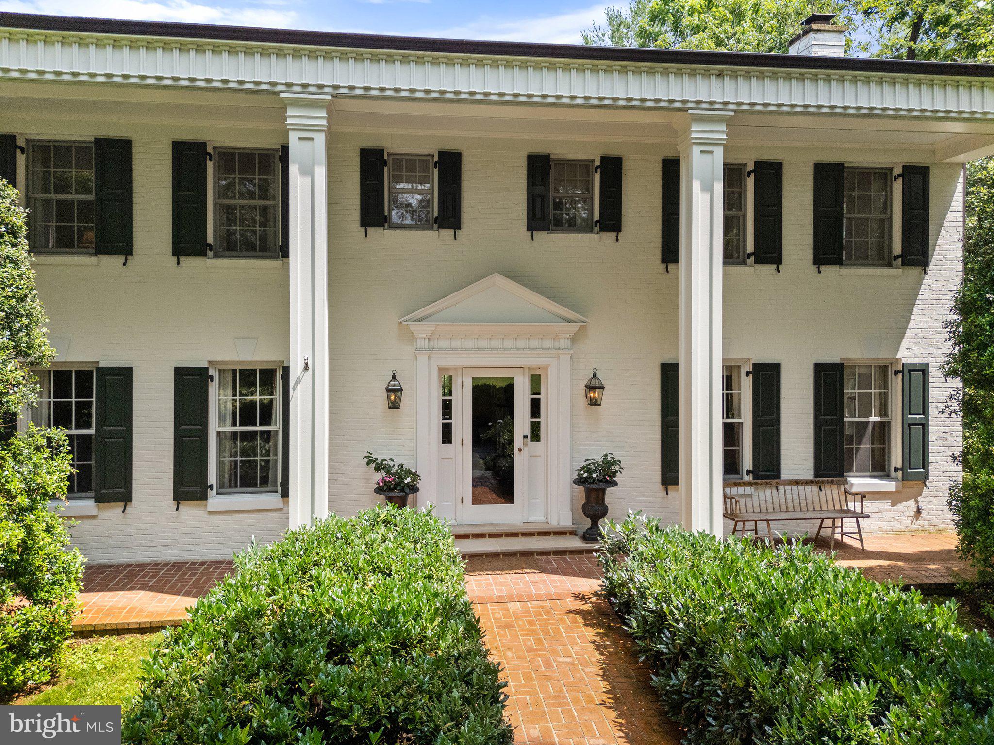 23358 Dover Road Middleburg, VA 20117 - Photo 4 of 41 Stately front porch