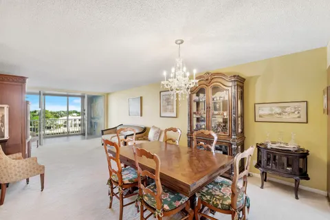 $385,000 | 3310 South Ocean Boulevard, Unit 528D, Highland Beach, FL 33487