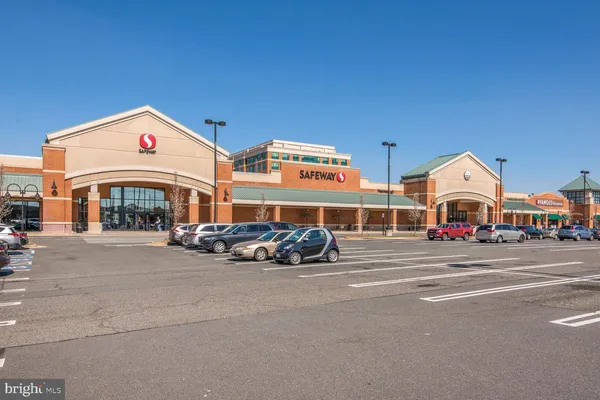 $459,900 | 6912 Mary Caroline Circle, Unit J, Alexandria, VA 22310