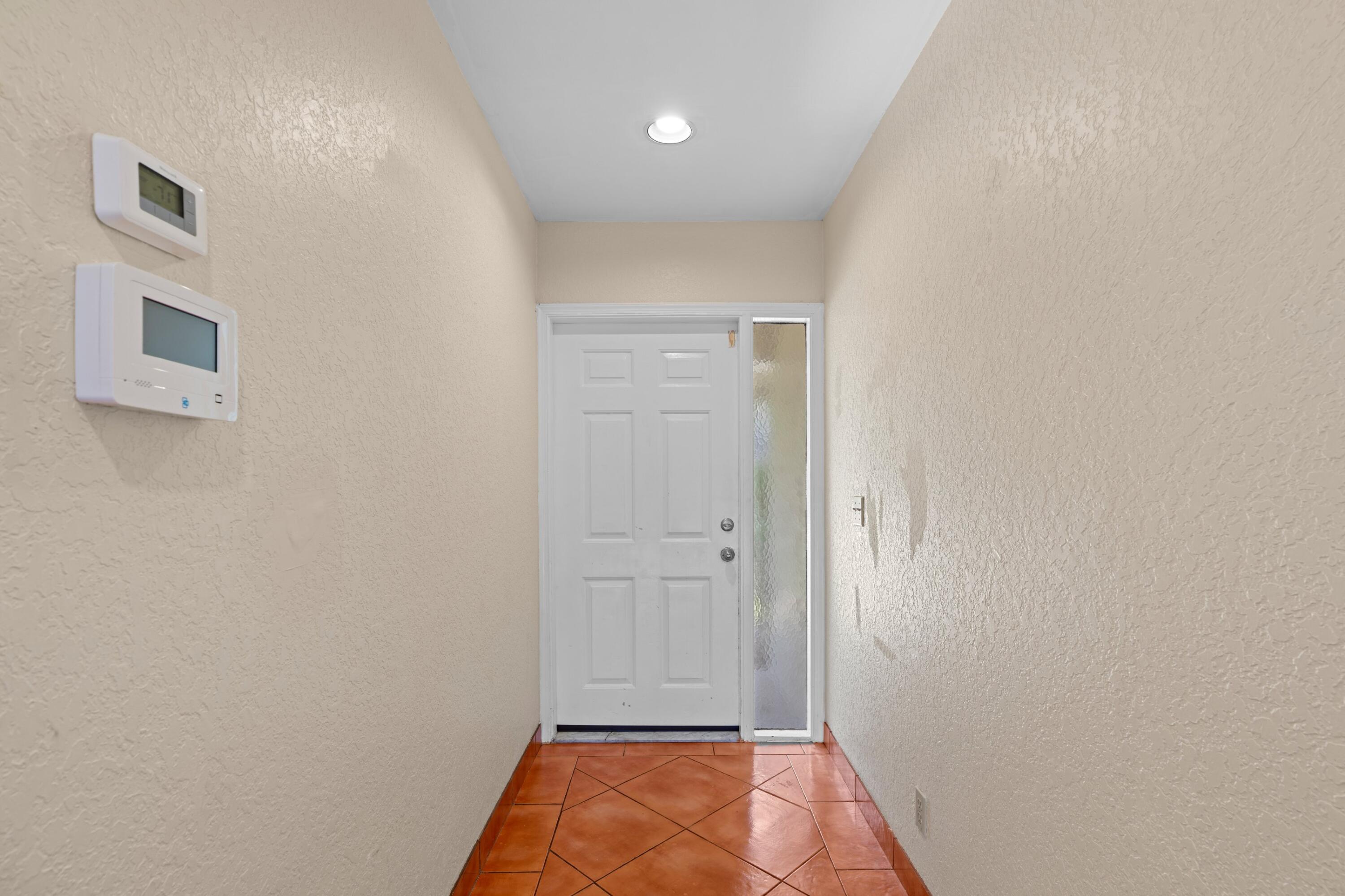 9264 Ketay Circle Boca Raton, FL 33428 - Photo 20 of 47 Hall