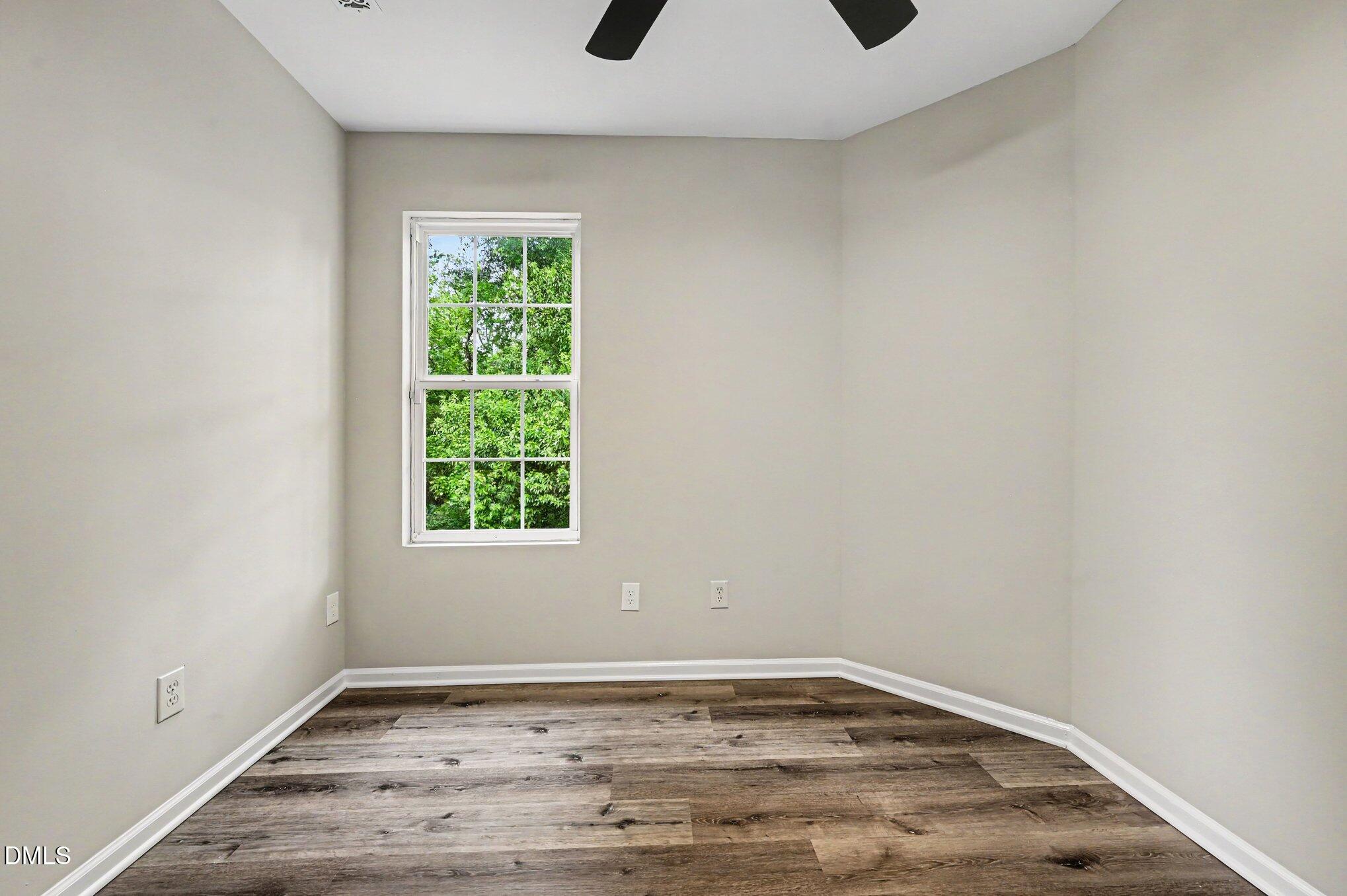 704 Brye Street Durham, NC 27703 - Photo 17 of 34 010_file_4476