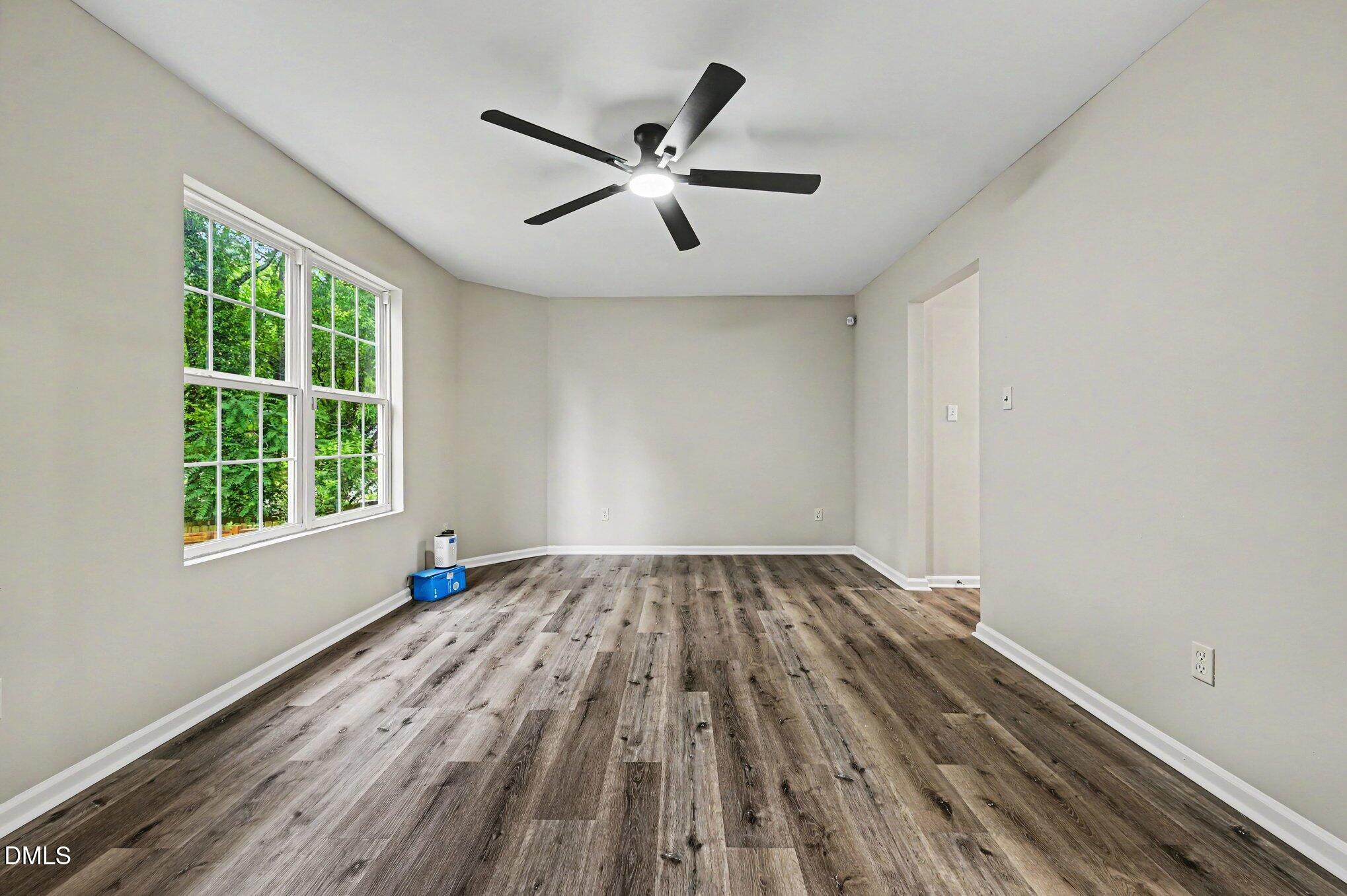 704 Brye Street Durham, NC 27703 - Photo 7 of 34 002_file_1102