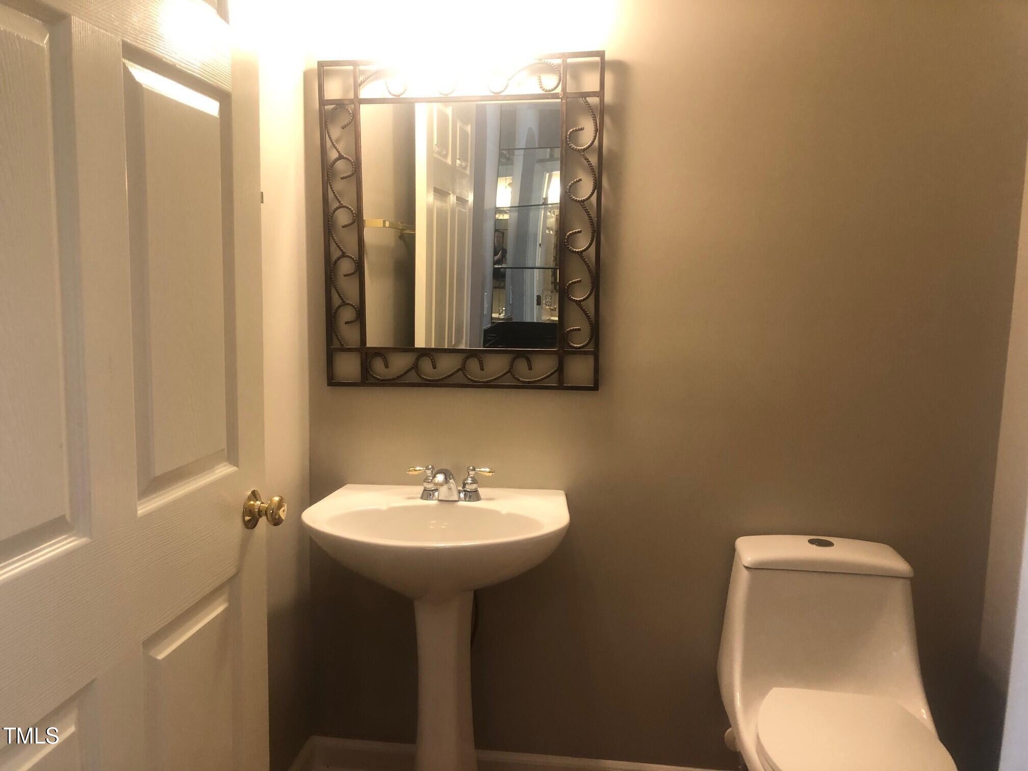 223 Shalimar Drive Durham, NC 27713 - Photo 19 of 31 Half bath Shalimar