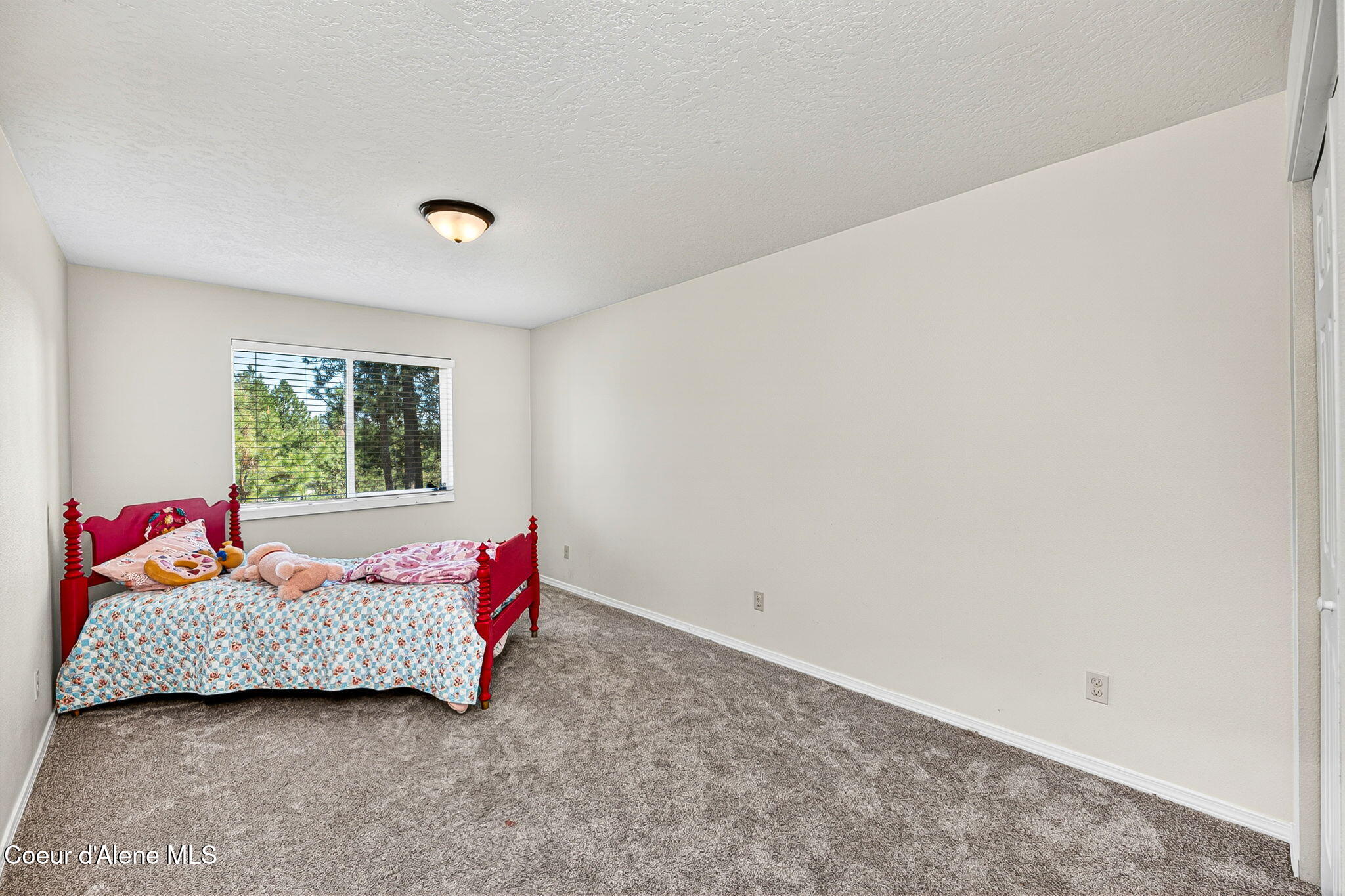 18341 West Highway 53 Rathdrum, ID 83858 - Photo 13 of 36 Lower Bed 1