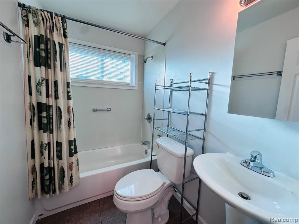 6784 Cooper Street Taylor, MI 48180 - Photo 15 of 17