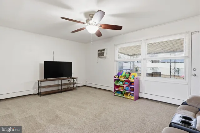 $339,900 | 8 Starlight Lane, Levittown, PA 19055