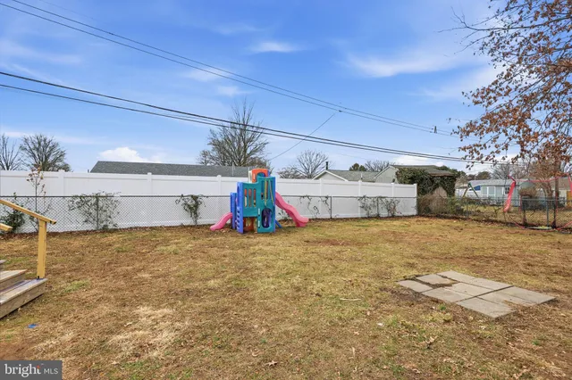 $339,900 | 8 Starlight Lane, Levittown, PA 19055