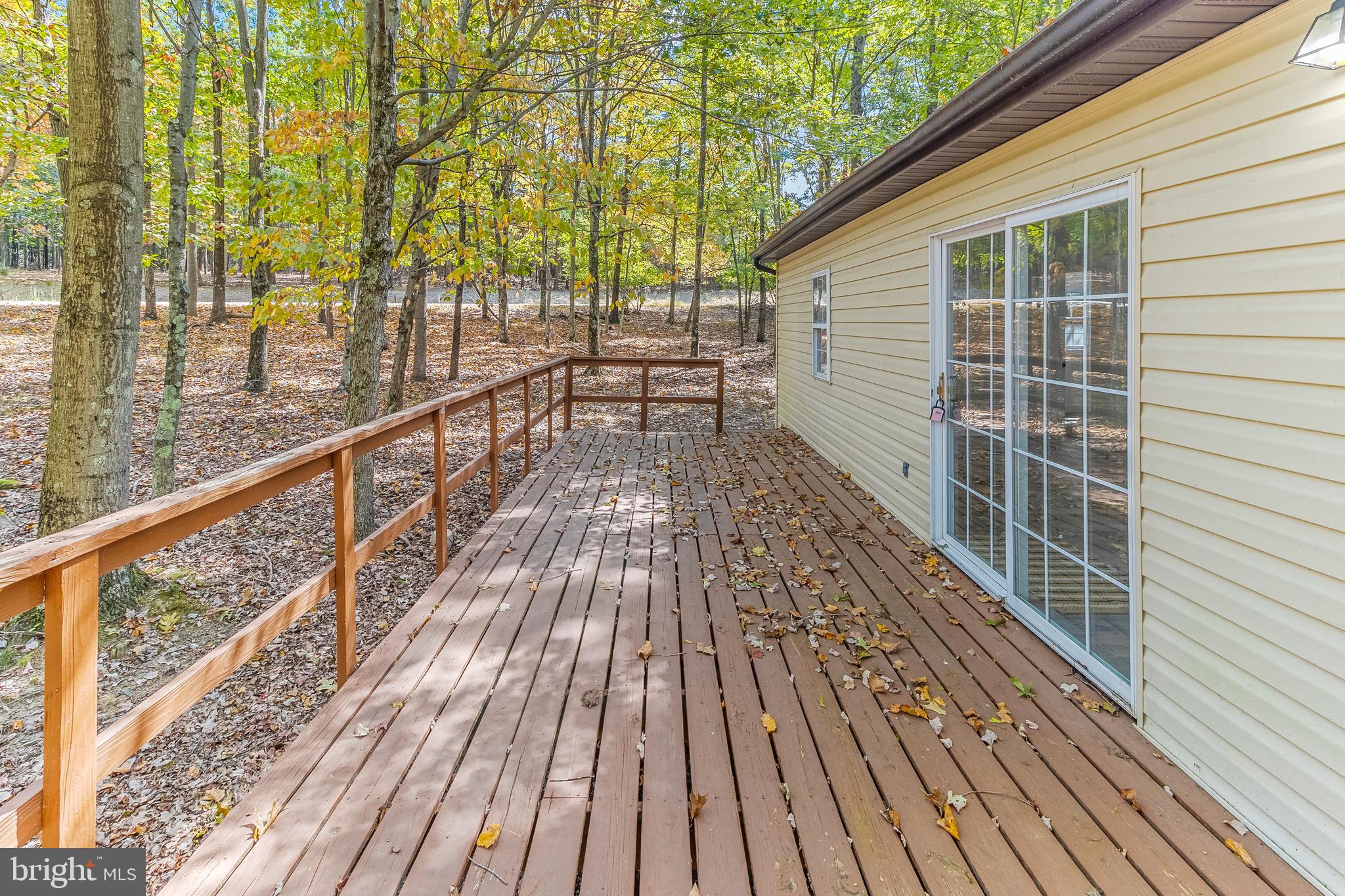 33 Maple Lane Berkeley Springs, WV 25411 - Photo 3 of 34