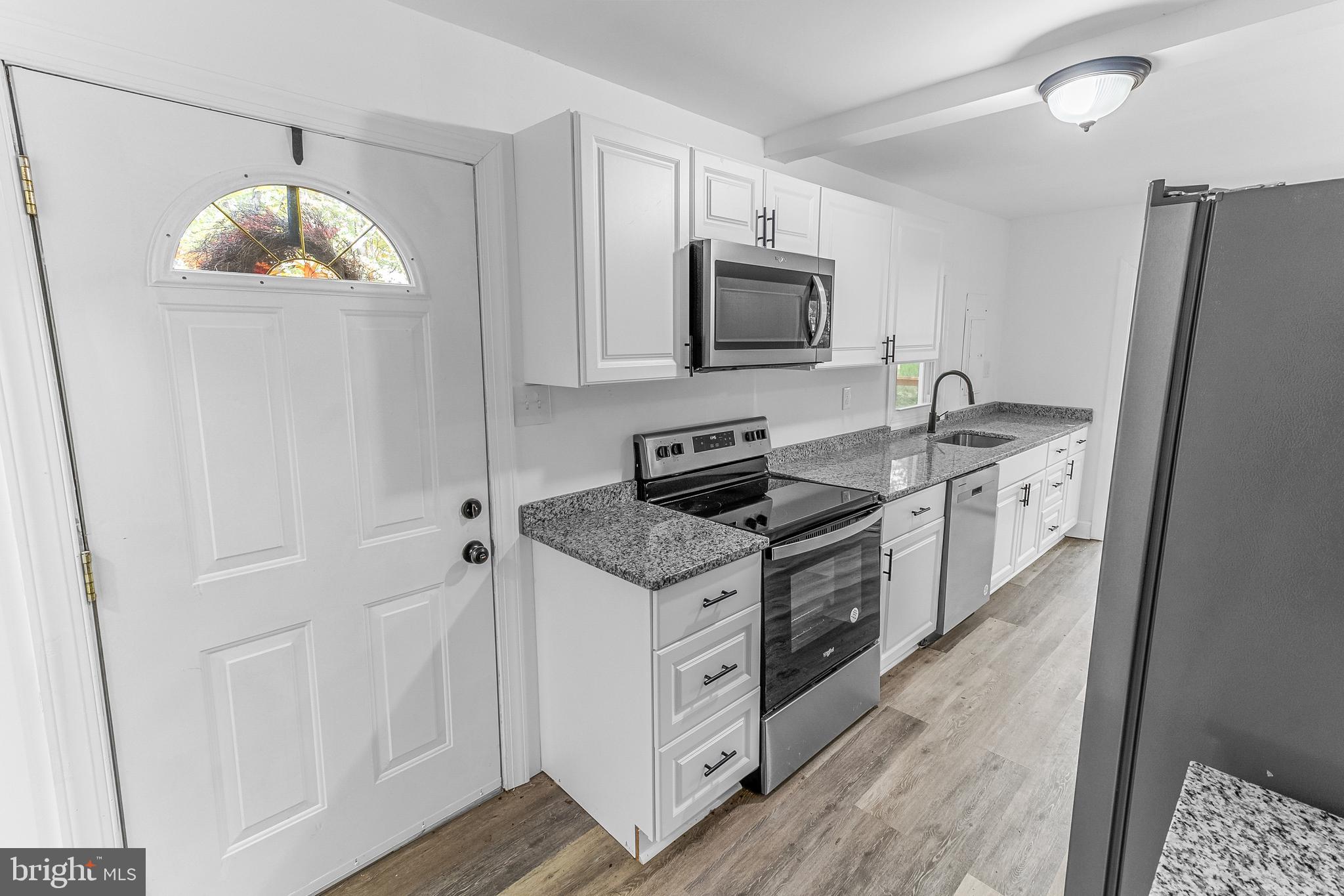 33 Maple Lane Berkeley Springs, WV 25411 - Photo 6 of 34