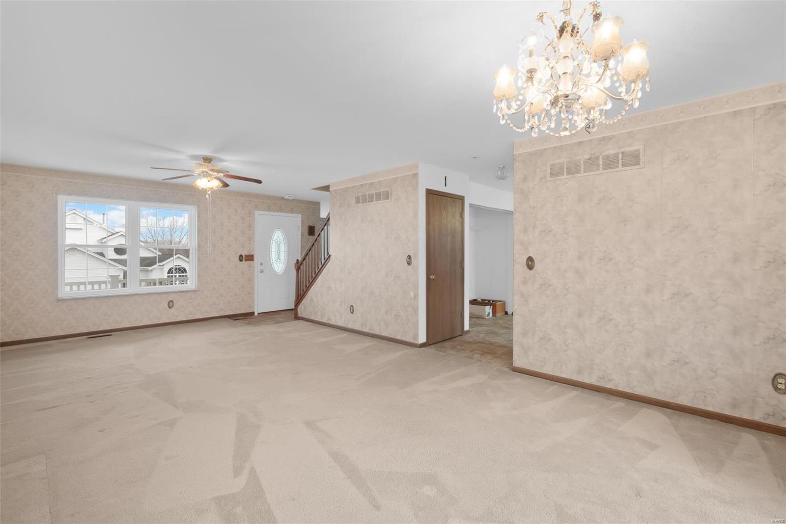 1545 Glenn Brooke Woods Circle Ballwin, MO 63021 - Photo 8 of 21