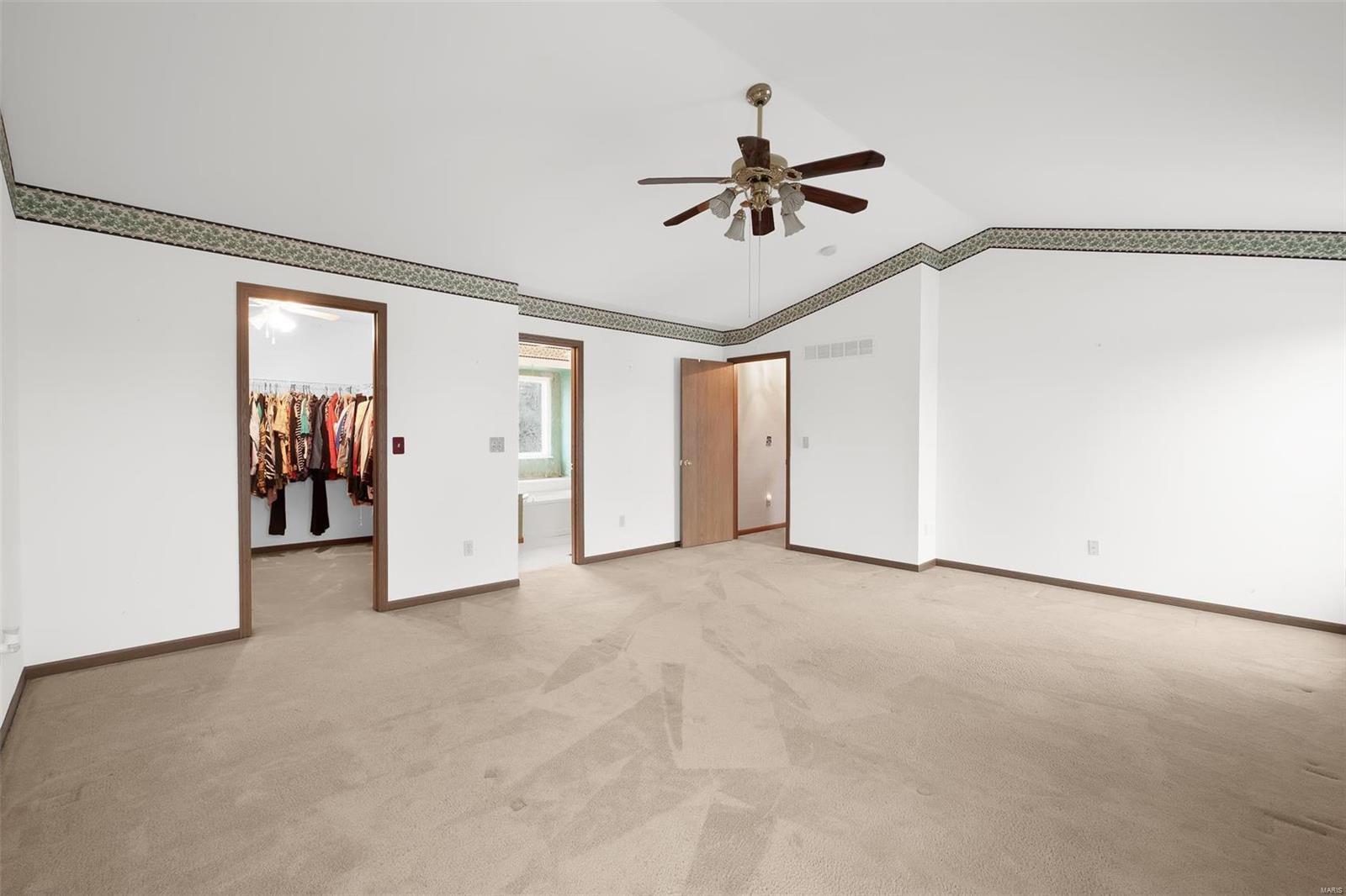 1545 Glenn Brooke Woods Circle Ballwin, MO 63021 - Photo 10 of 21