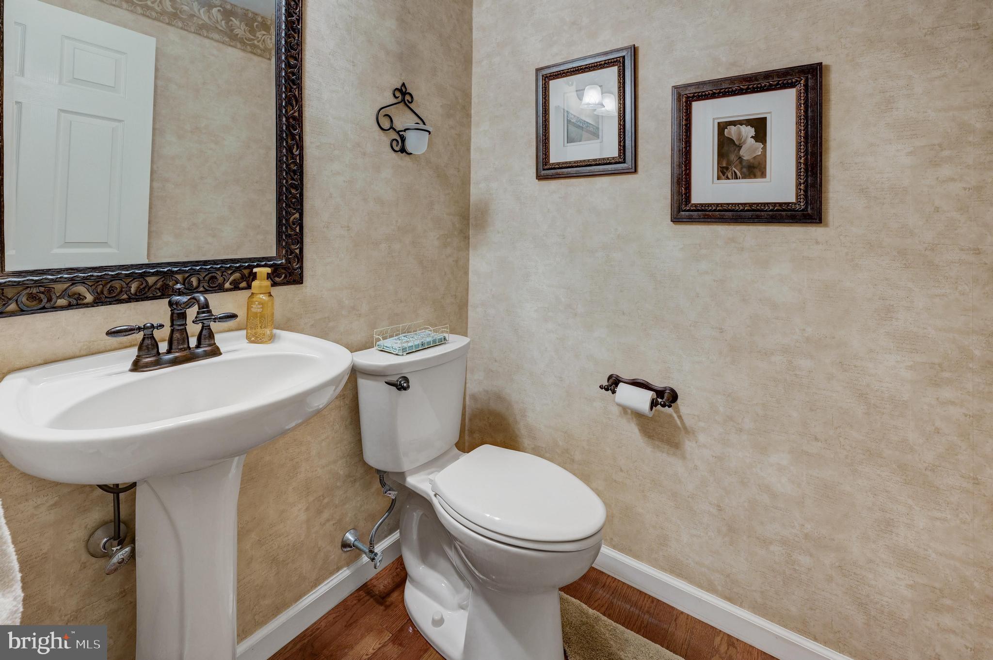 26 Eton Drive Sewell, NJ 08080 - Photo 19 of 33 Powder Room