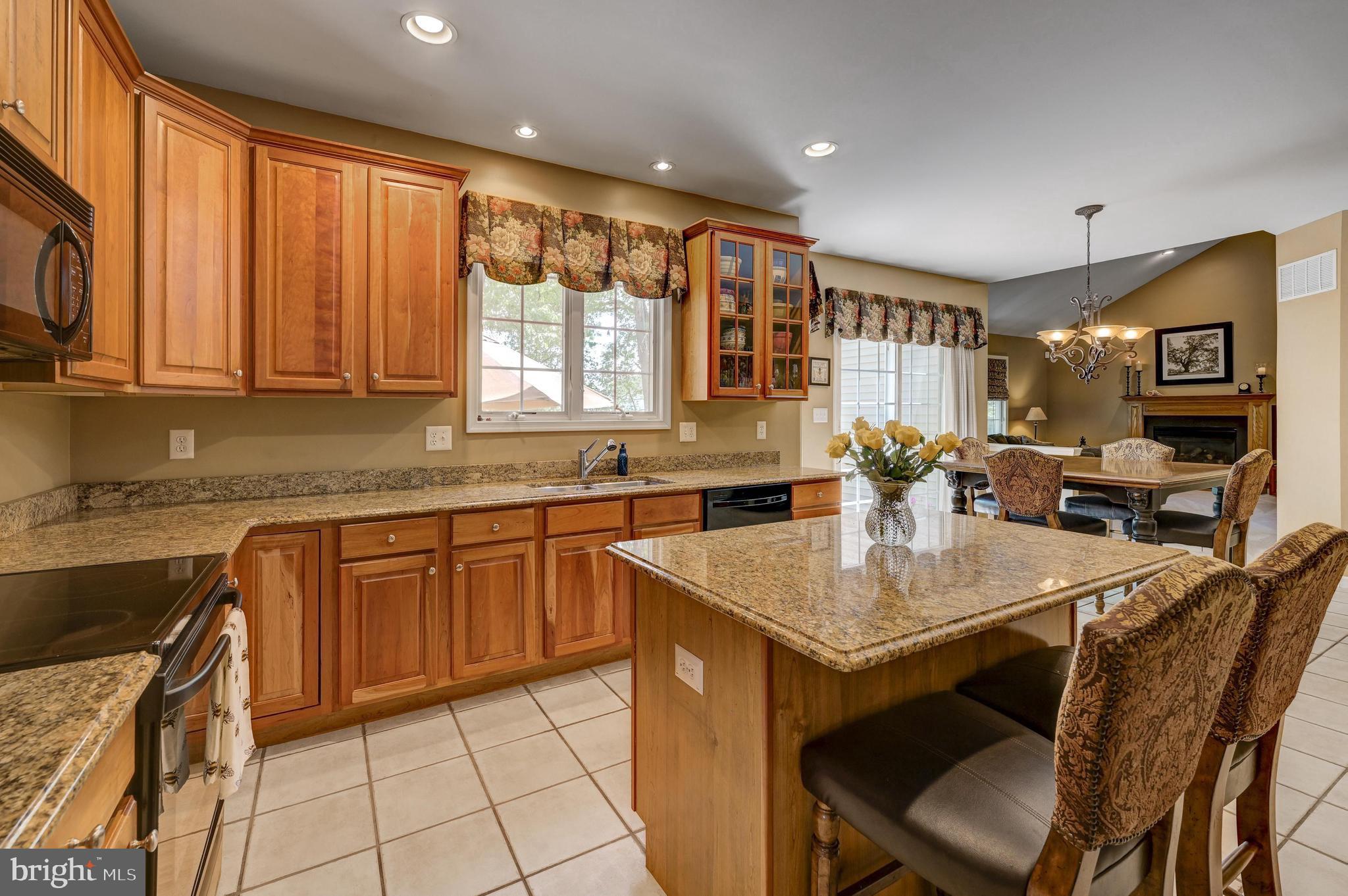 26 Eton Drive Sewell, NJ 08080 - Photo 9 of 33 Kitchen