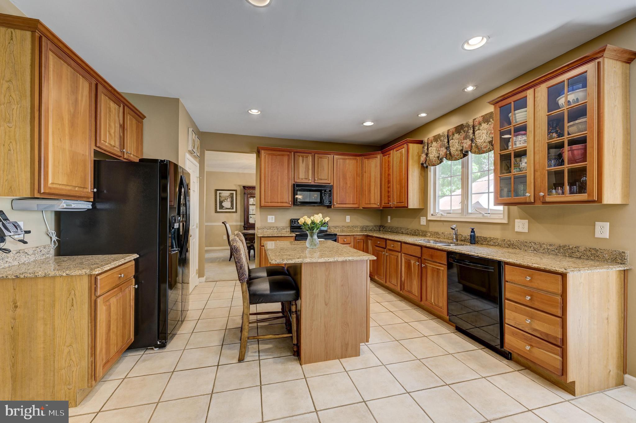 26 Eton Drive Sewell, NJ 08080 - Photo 10 of 33 Kitchen