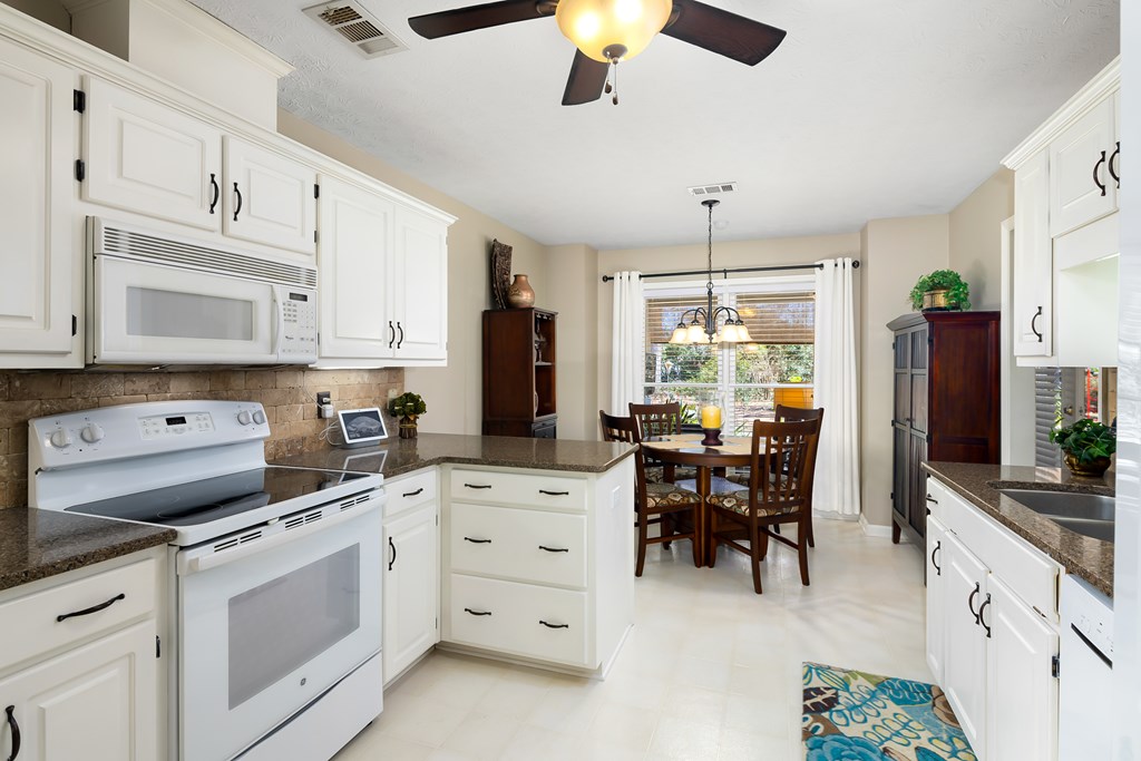 4805 Spring Ridge Drive Columbus, GA 31909 - Photo 10 of 29 Gallery Image 10