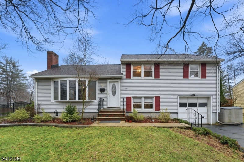 30 Arden Road Livingston, NJ 07039 - Photo 1 of 43