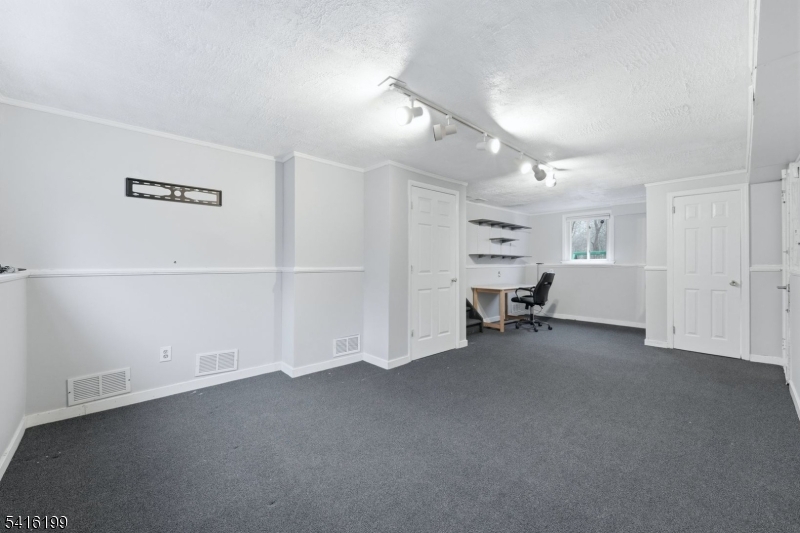 30 Arden Road Livingston, NJ 07039 - Photo 23 of 43