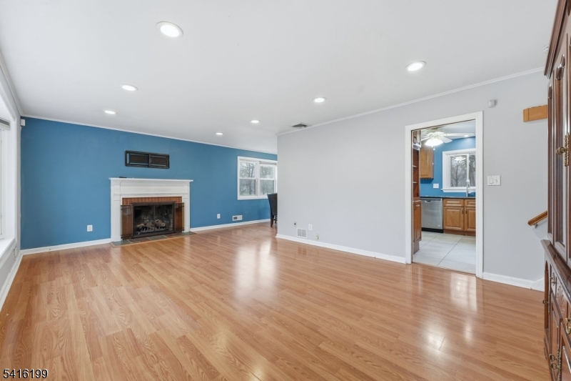 30 Arden Road Livingston, NJ 07039 - Photo 4 of 43