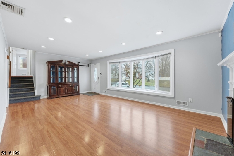 30 Arden Road Livingston, NJ 07039 - Photo 5 of 43