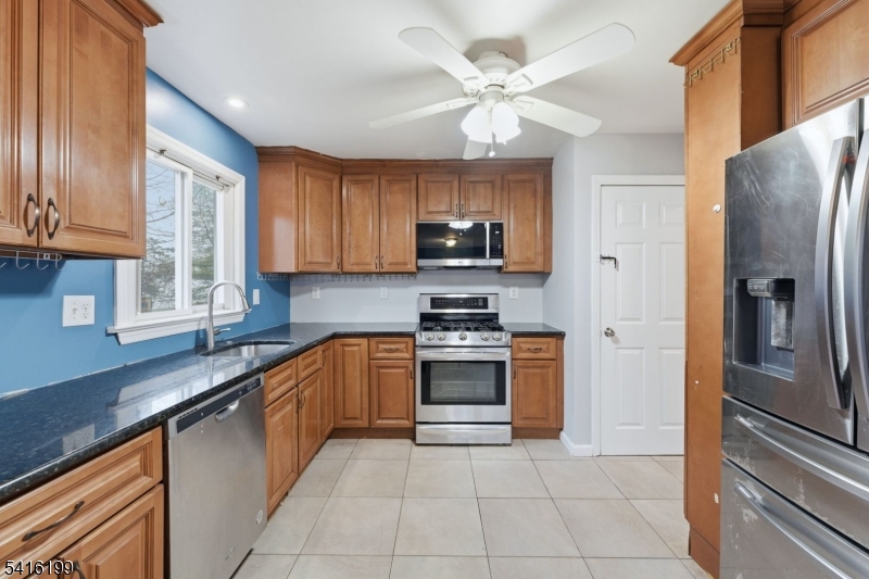 30 Arden Road Livingston, NJ 07039 - Photo 9 of 43