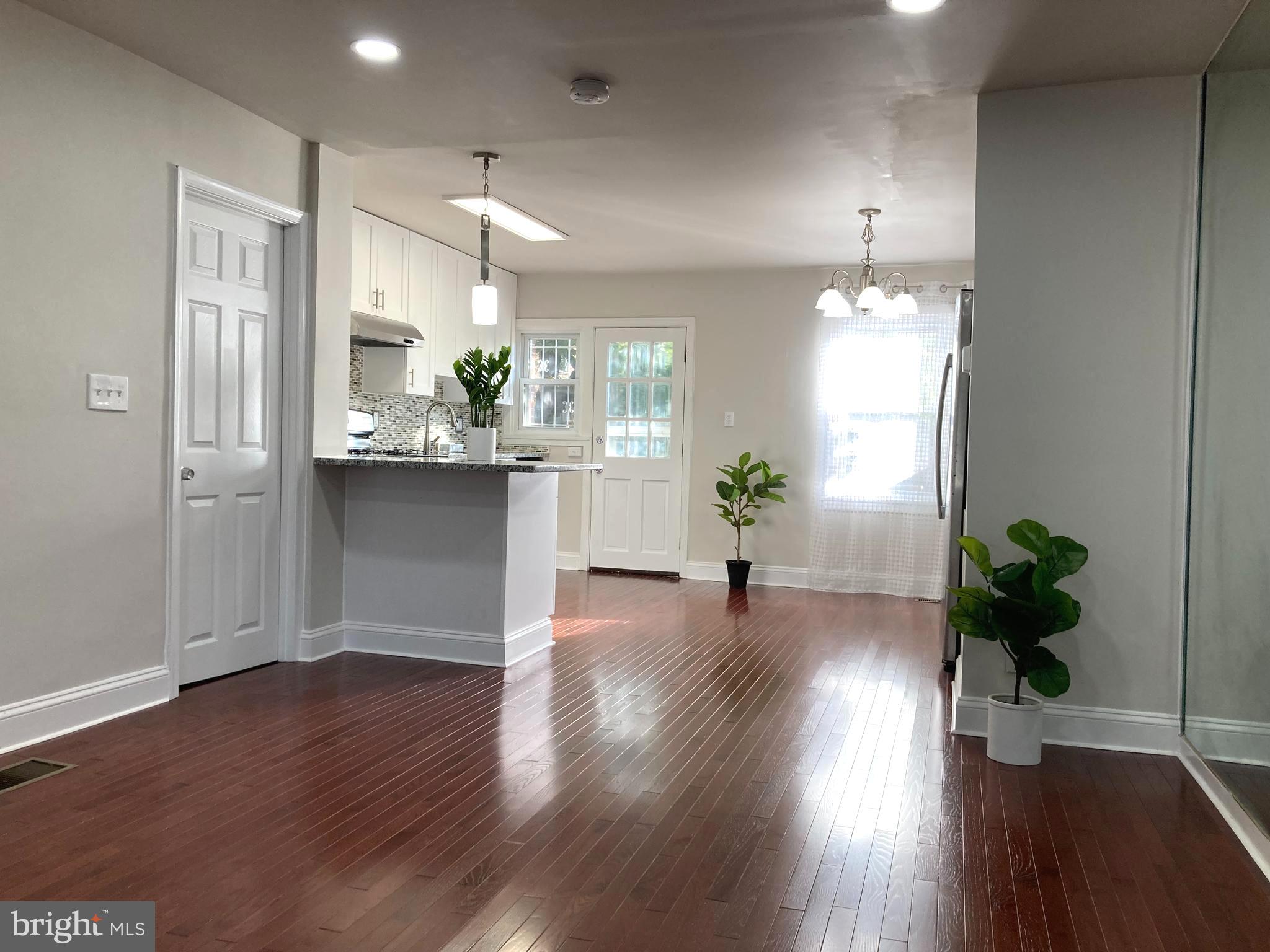 116 Upmanor Road Baltimore, MD 21229 - Photo 6 of 37 Gallery Image 6